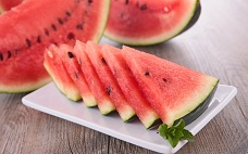 紅西瓜和黃西瓜的區(qū)別 紅西瓜好還是黃西瓜好