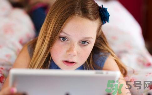 孩子玩ipad上癮父母怎么辦.jpg 孩子玩ipad上癮父母怎么辦.jpg