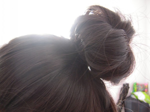 丸子頭兩根扎頭繩怎么扎?兩根皮筋扎丸子頭方法 丸子頭兩根扎頭繩怎么扎?兩根皮筋扎丸子頭方法