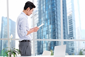 包皮有白色污垢是怎么回事？包皮里面有白色東西是什么很臭