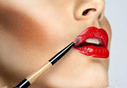 皮膚黑適合什么顏色的口紅？不同膚色怎么挑選口紅？