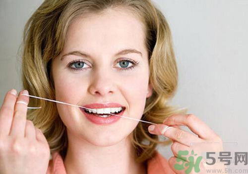 牙線多久用一次？牙線可以重復(fù)使用嗎？