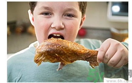 積食發(fā)燒一般多少度?積食發(fā)燒和感冒發(fā)燒的區(qū)別 積食發(fā)燒一般多少度?積食發(fā)燒和感冒發(fā)燒的區(qū)別