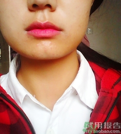 蘭芝雙色唇膏真假怎么辨別?蘭芝雙色唇膏真假辨別圖 蘭芝雙色唇膏真假怎么辨別?蘭芝雙色唇膏真假辨別圖