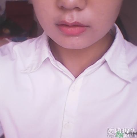 蘭芝雙色唇膏真假怎么辨別?蘭芝雙色唇膏真假辨別圖 蘭芝雙色唇膏真假怎么辨別?蘭芝雙色唇膏真假辨別圖