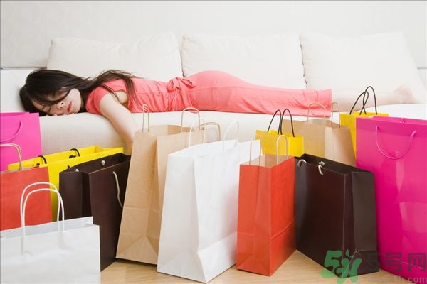 睡眠不足有眼袋怎么辦?睡眠不足有哪些危害 睡眠不足有眼袋怎么辦?睡眠不足有哪些危害