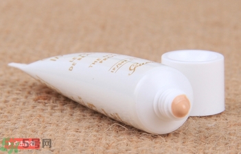 臉部防曬用什么護(hù)膚品好？臉上防曬哪個(gè)牌子好？