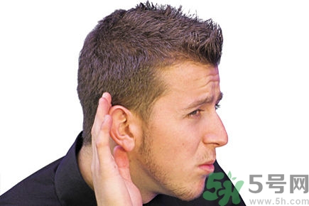 用棉簽掏耳朵好嗎?用棉簽掏耳朵會(huì)怎么樣? 用棉簽掏耳朵好嗎?用棉簽掏耳朵會(huì)怎么樣?