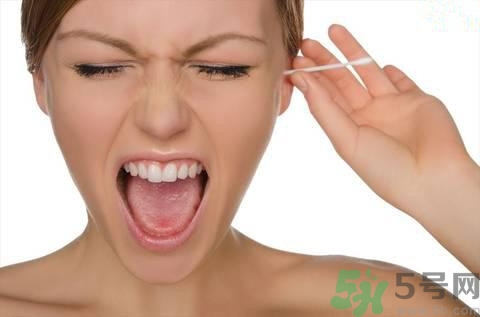 用棉簽掏耳朵好嗎?用棉簽掏耳朵會(huì)怎么樣? 用棉簽掏耳朵好嗎?用棉簽掏耳朵會(huì)怎么樣?