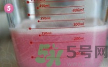 石榴水弄衣服上怎么洗？石榴汁怎么清洗？