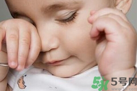 流行性腮腺炎的表現(xiàn)有哪些？?流行性腮腺炎飲食怎么調(diào)理？