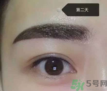 紋眉后多久恢復(fù)自然？紋眉多久能變得自得自然？