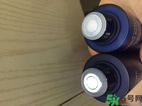 ahc水乳真假辨別圖片對比 ahc水乳真假鑒別圖片 ahc水乳真假辨別圖片對比 ahc水乳真假鑒別圖片