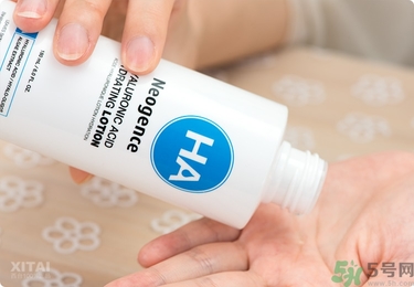 Neogence霓凈思玻尿酸保濕液化妝水真假辨別對比圖 Neogence霓凈思玻尿酸保濕液化妝水真假辨別對比圖