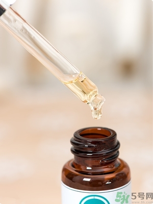 霓凈思Neogence粉刺溶解精華液真假辨別圖 霓凈思Neogence粉刺溶解精華液真假辨別圖