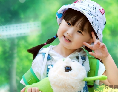 小孩耳朵疼是怎么回事？小孩耳朵疼怎么辦？