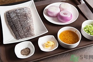 銀鱈魚和鱈魚哪個好?銀鱈魚和鱈魚的區(qū)別 銀鱈魚和鱈魚哪個好?銀鱈魚和鱈魚的區(qū)別