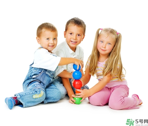 玩具對孩子有哪些益處？玩具對孩子的意義
