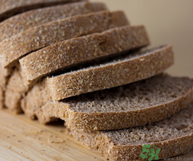 全麥面包的熱量？全麥面包的熱量高嗎？