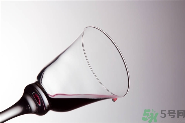 紅酒是葡萄酒嗎？葡萄酒和紅酒有什么區(qū)別