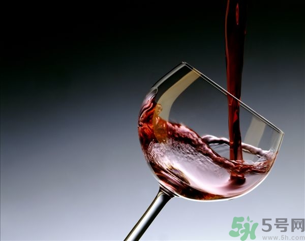 紅酒是葡萄酒嗎？葡萄酒和紅酒有什么區(qū)別