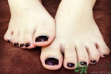 腳趾甲空了怎么回事？腳趾甲空了怎么辦？