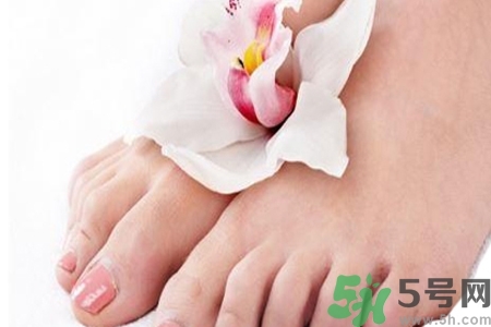 腳趾甲長到肉里怎么辦？腳趾甲長到肉里是什么原因？