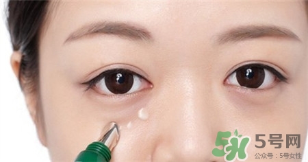 淚溝是怎么形成的?淚溝和眼袋的區(qū)別 淚溝是怎么形成的?淚溝和眼袋的區(qū)別