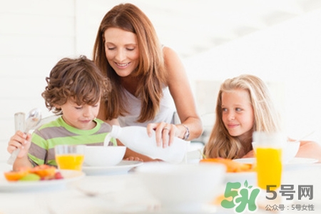 兒童補(bǔ)鋅的食物有哪些？兒童補(bǔ)鋅吃什么好？