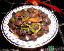 坐月子可以吃羊血嗎？坐月子能吃羊血嗎？