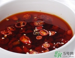 懷孕1個(gè)月愛(ài)吃辣椒的是怎么回事?正常嗎? 懷孕1個(gè)月愛(ài)吃辣椒的是怎么回事?正常嗎?