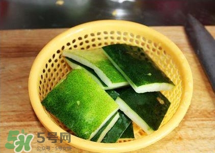 吃冬瓜皮有什么好處?冬瓜皮的功效與作用 吃冬瓜皮有什么好處?冬瓜皮的功效與作用