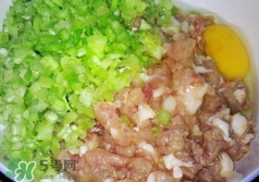 餃子餡太稀了怎么辦?餃子餡太稀了怎么補(bǔ)救? 餃子餡太稀了怎么辦?餃子餡太稀了怎么補(bǔ)救?