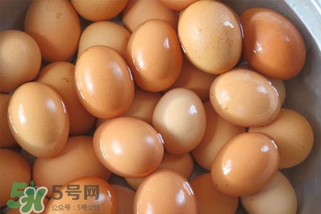 腌雞蛋沒有壇子怎么辦？腌雞蛋用鐵盆可以嗎？