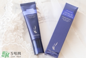 ahc隔離和蘭芝隔離霜哪個(gè)好？ahc隔離防曬霜和蘭芝隔離霜對(duì)比