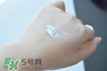 素顏霜對(duì)皮膚有傷害嗎？素顏霜對(duì)皮膚的傷害大嗎？