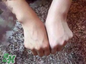 素顏霜對(duì)皮膚有傷害嗎？素顏霜對(duì)皮膚的傷害大嗎？