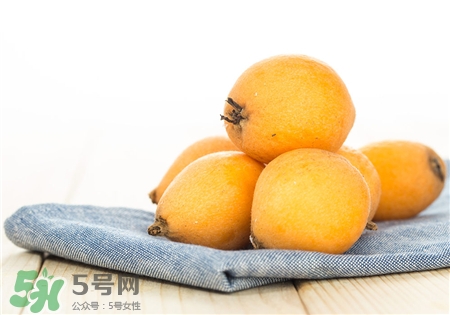 枇杷皮怎么剝?枇杷皮的功效與作用 枇杷皮怎么剝?枇杷皮的功效與作用