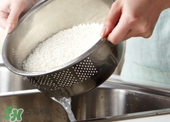 淘米水洗臉多久見(jiàn)效?淘米水洗臉多久能變白? 淘米水洗臉多久見(jiàn)效?淘米水洗臉多久能變白?