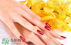 手凍裂開了是什么原因引起的?手凍裂開了是怎么回事? 手凍裂開了是什么原因引起的?手凍裂開了是怎么回事?