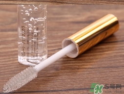 大創(chuàng)睫毛雨衣怎么卸？大創(chuàng)睫毛雨衣卸妝方法