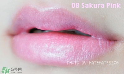 植村秀柔霧唇膏色號(hào)試色 植村秀無(wú)色限柔霧唇膏試色圖