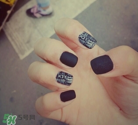 個(gè)性磨砂美甲教程 磨砂美甲圖片2017款式 個(gè)性磨砂美甲教程 磨砂美甲圖片2017款式