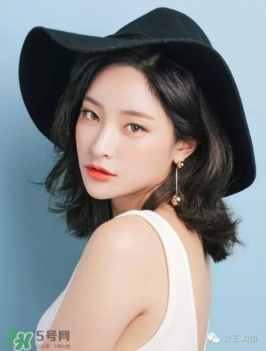 珊瑚橘色口紅適合什么膚色？珊瑚橘口紅適合黃皮嗎？