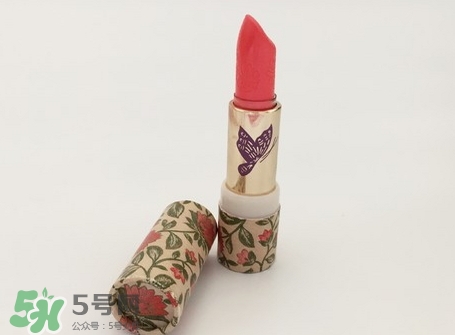 有哪些口紅適合夏天用?夏天適合什么顏色的口紅? 有哪些口紅適合夏天用?夏天適合什么顏色的口紅?