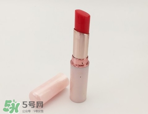 有哪些口紅適合夏天用?夏天適合什么顏色的口紅? 有哪些口紅適合夏天用?夏天適合什么顏色的口紅?