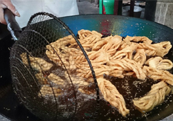 馓子中面油鹽比例多少？油炸馓子怎么和面？