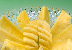 口腔潰瘍能吃菠蘿嗎？吃菠蘿會(huì)導(dǎo)致口腔潰瘍嗎？