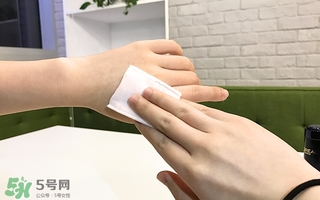 歐萊雅玻尿酸嘭嘭水怎么用?歐萊雅玻尿酸導(dǎo)入膨潤(rùn)精華用法 歐萊雅玻尿酸嘭嘭水怎么用?歐萊雅玻尿酸導(dǎo)入膨潤(rùn)精華用法