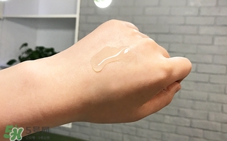 歐萊雅玻尿酸嘭嘭水怎么用?歐萊雅玻尿酸導(dǎo)入膨潤(rùn)精華用法 歐萊雅玻尿酸嘭嘭水怎么用?歐萊雅玻尿酸導(dǎo)入膨潤(rùn)精華用法